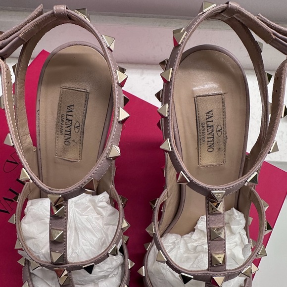 Valentino Garavani Patent 100m Slingback Heel Pumps - Picture 6 of 8